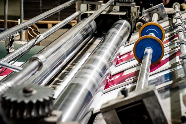 Como funciona o processo de produção em uma gráfica offset